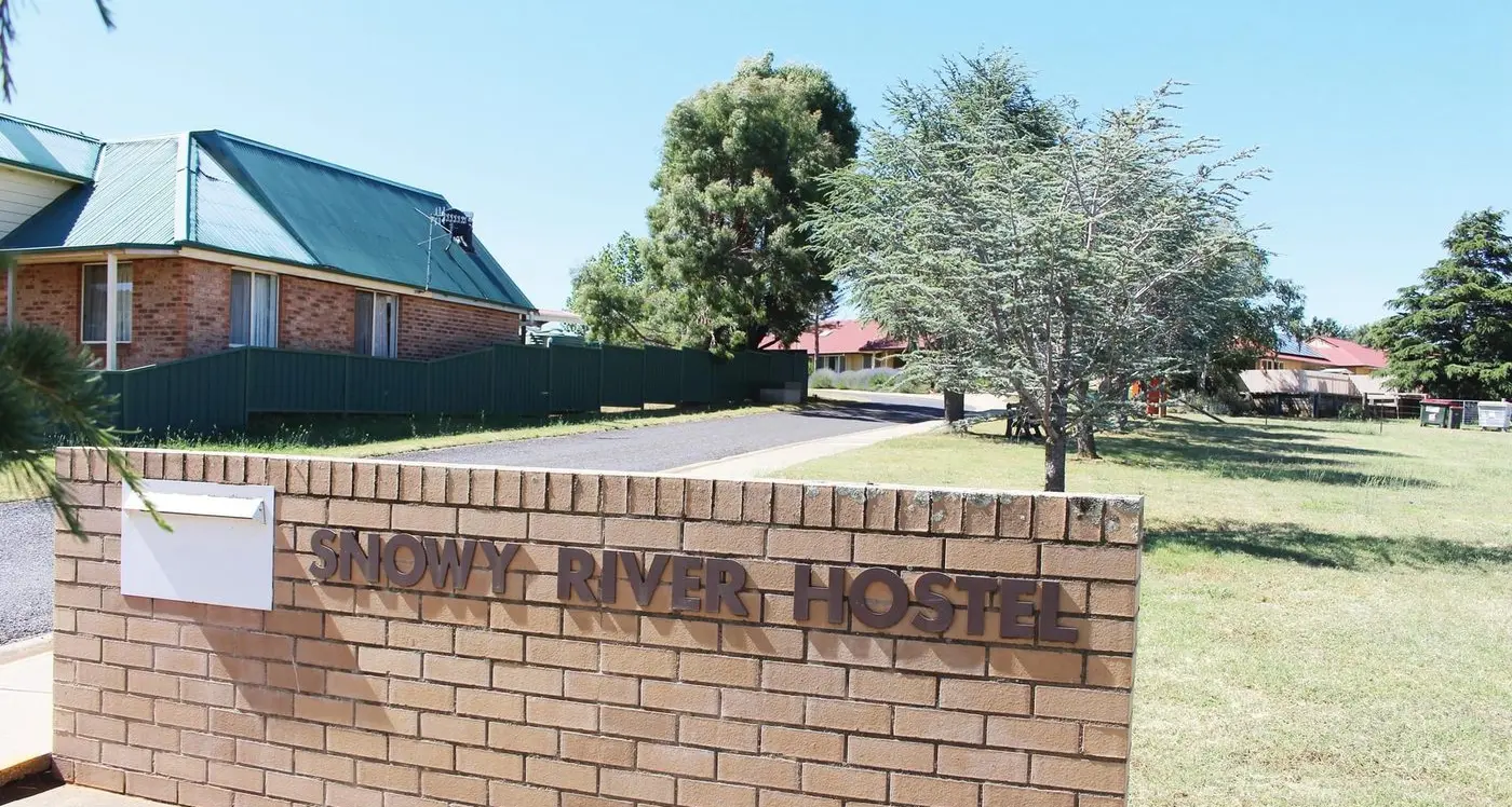 Save our Snowy River hostel: residents