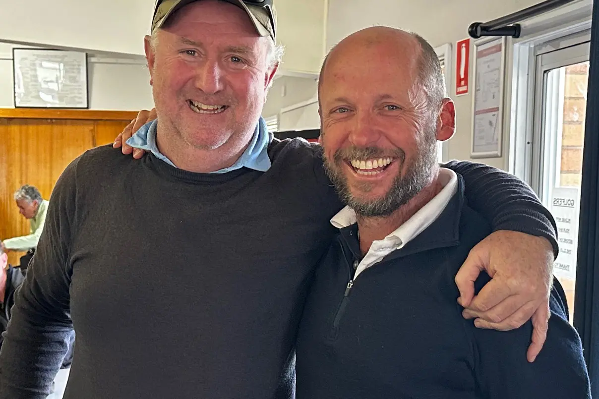 <p>VICTOR: Michael Mesley (right) wins the Sunday stroke round with 69 nett, with runner-up Gregg Quinn who shot 70 nett. PHOTO: Coolamatong Golf Club</p>\\n