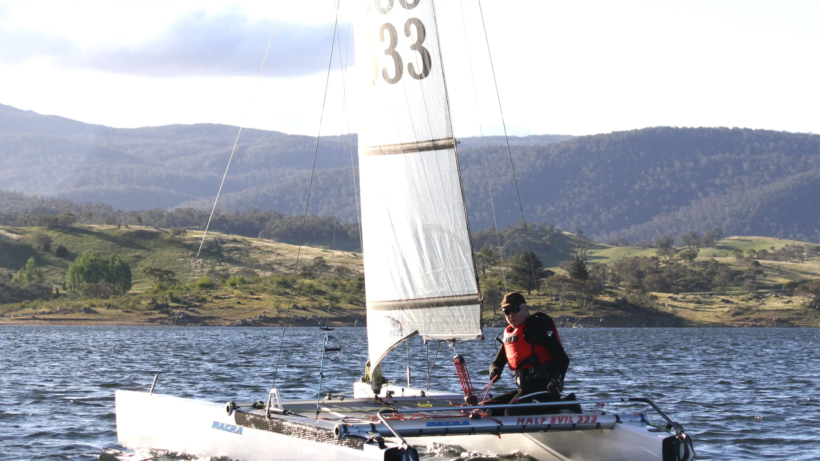 Jindabyne sailors tackle icy conditions