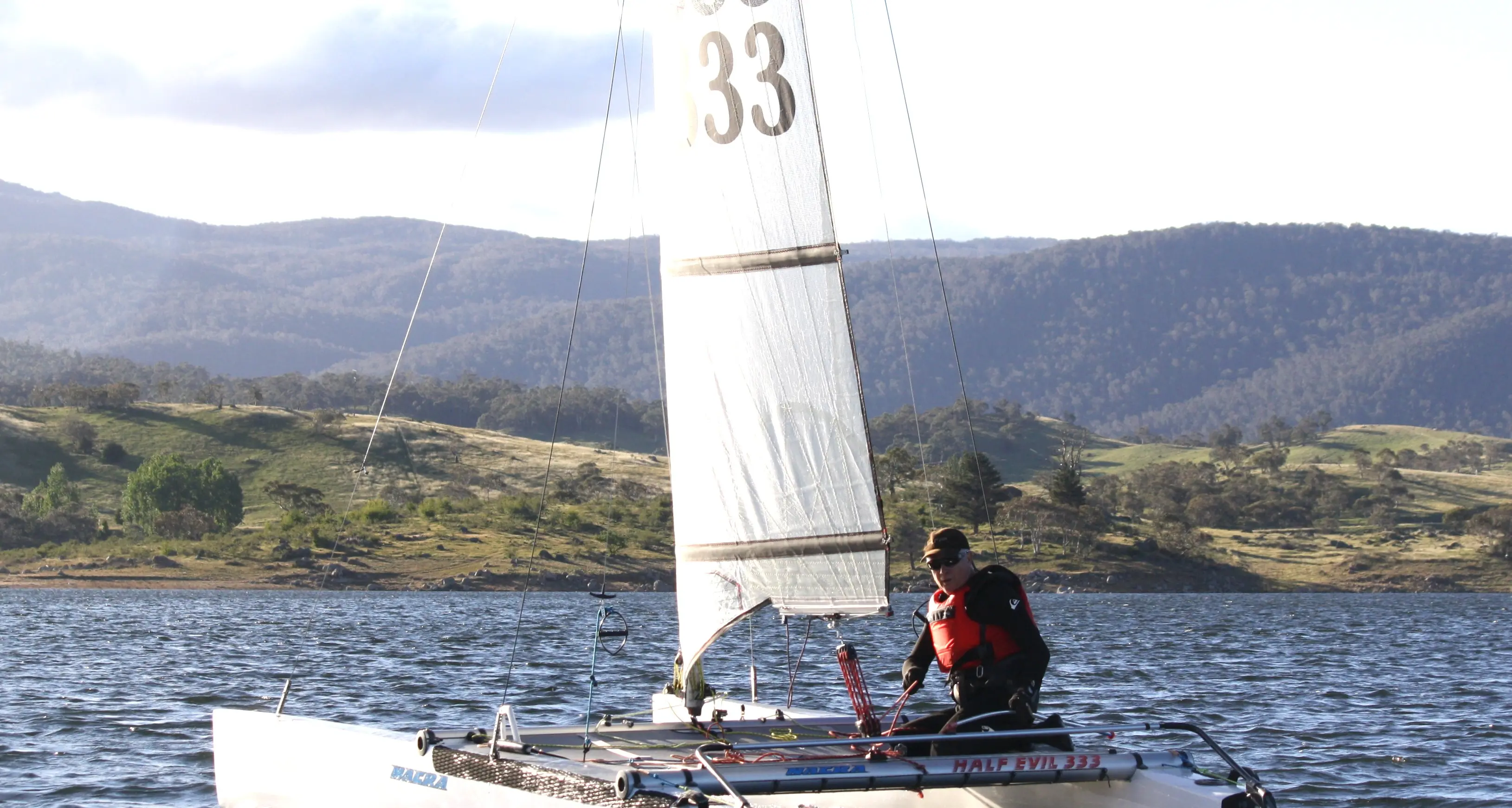 Jindabyne sailors tackle icy conditions
