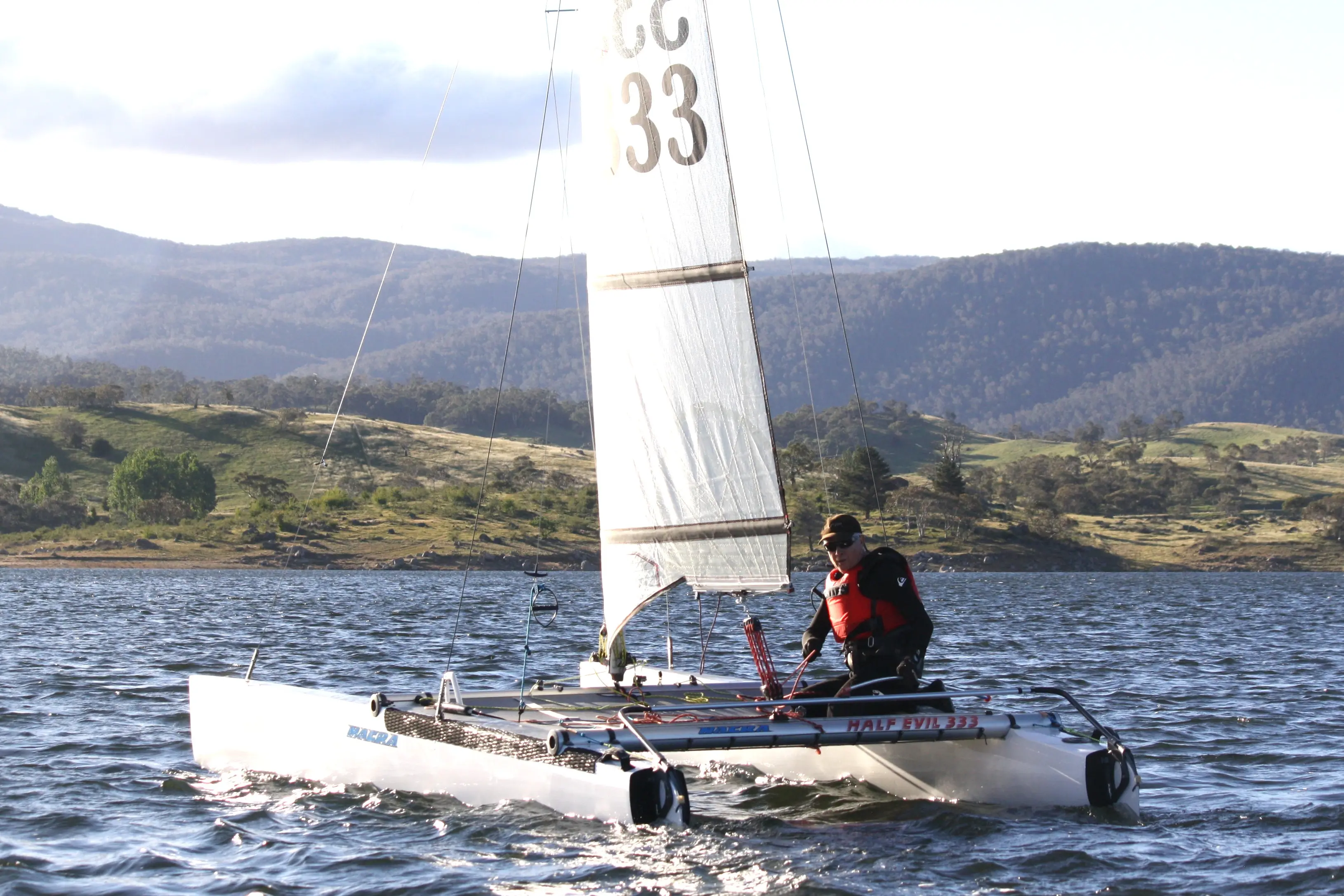 Jindabyne sailors tackle icy conditions