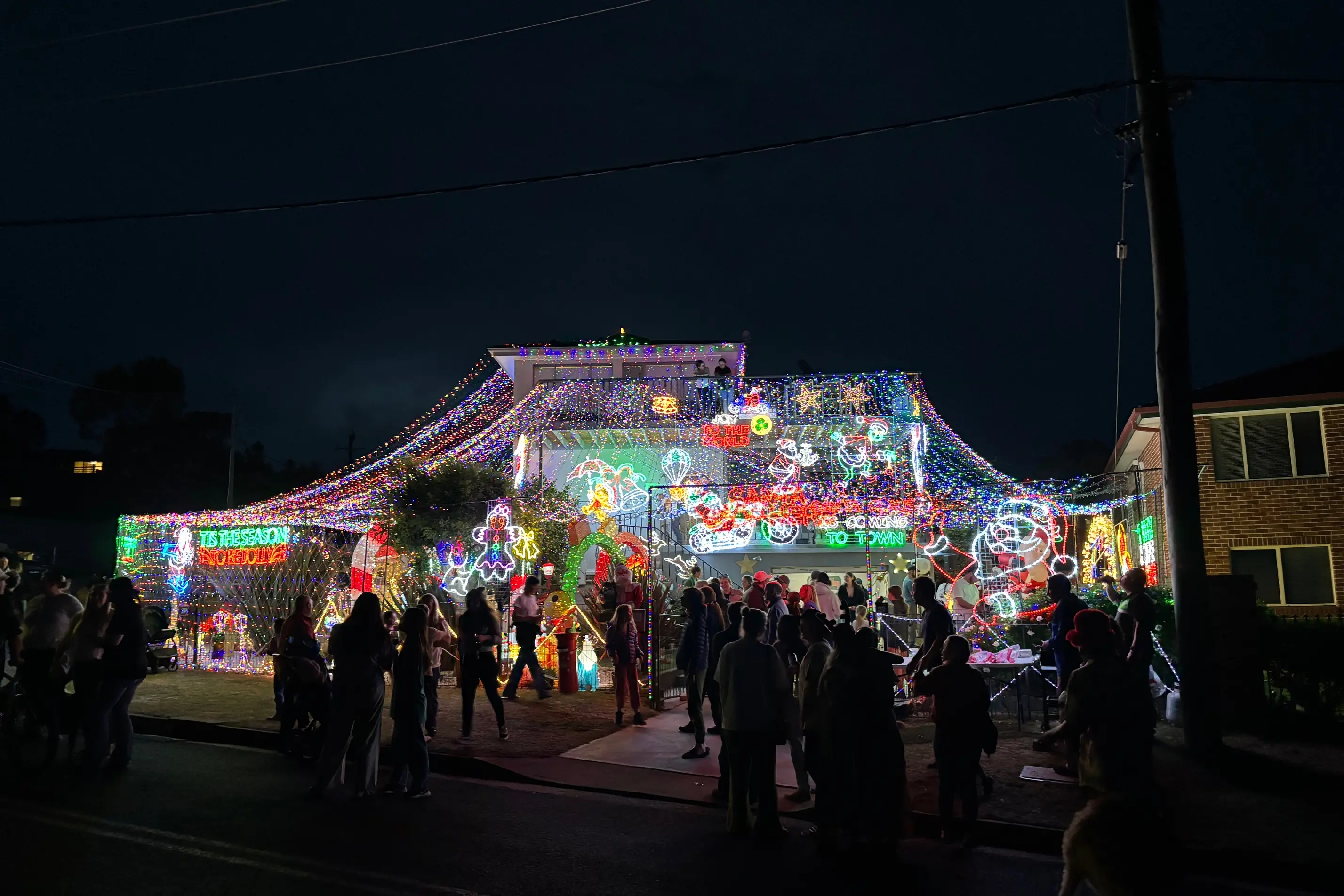 <p>FESTIVE CHEER: Bent Street in Jindabyne has come alive with Christmas cheer. PHOTO: Trista Heath</p>\\n