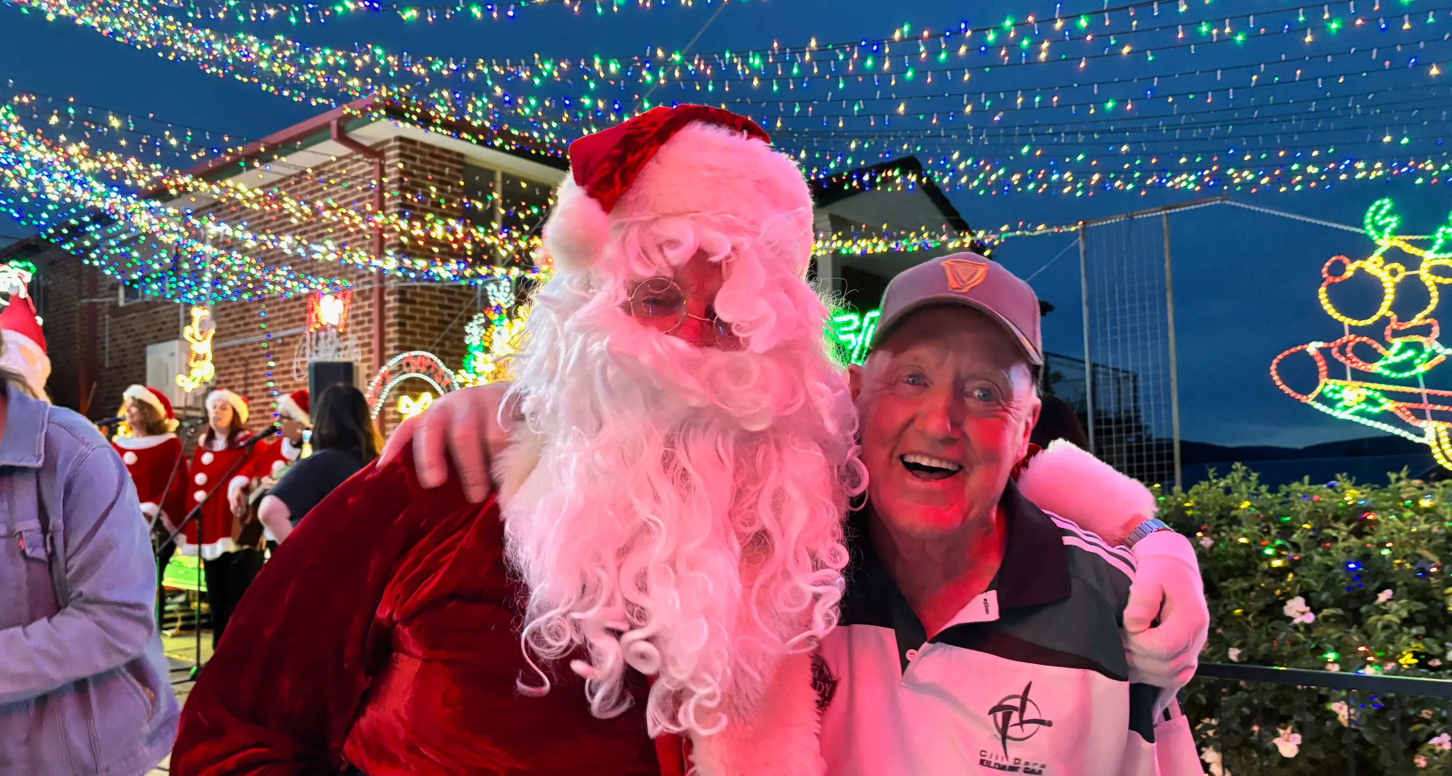 Origin Energy honours Jindabyne's Postman John with solar battery installation