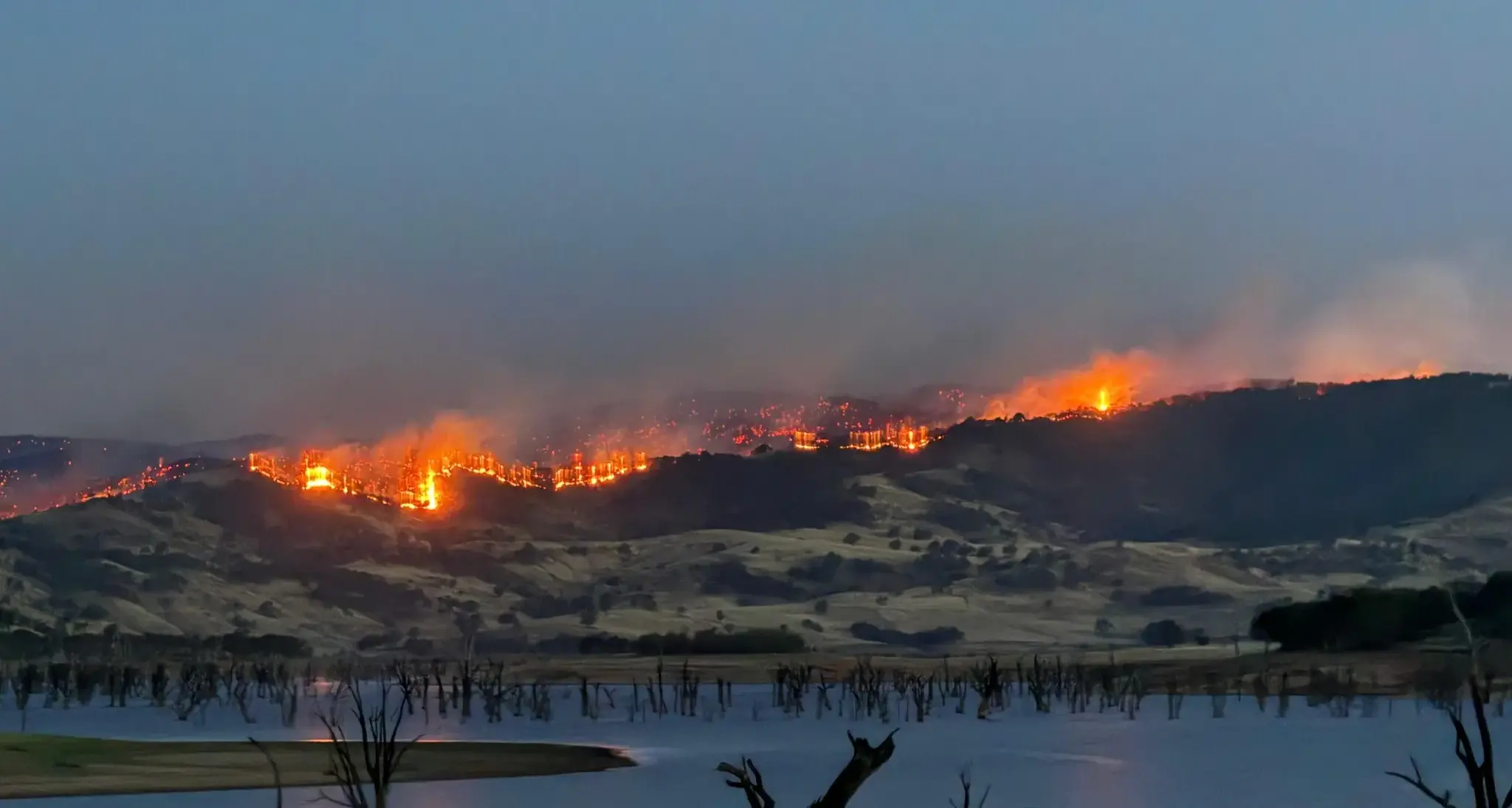 Snowy Monaro spared as 'extreme' heat, bush fire conditions hit