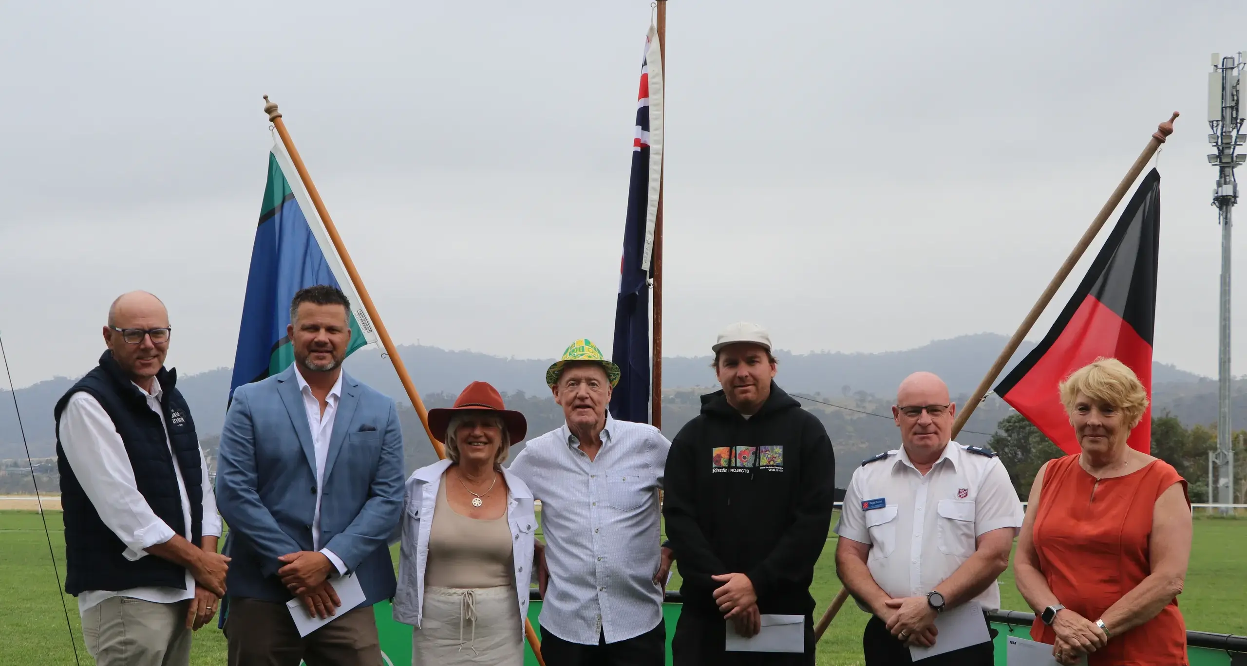 Postman John’s Christmas light display sets a new record
