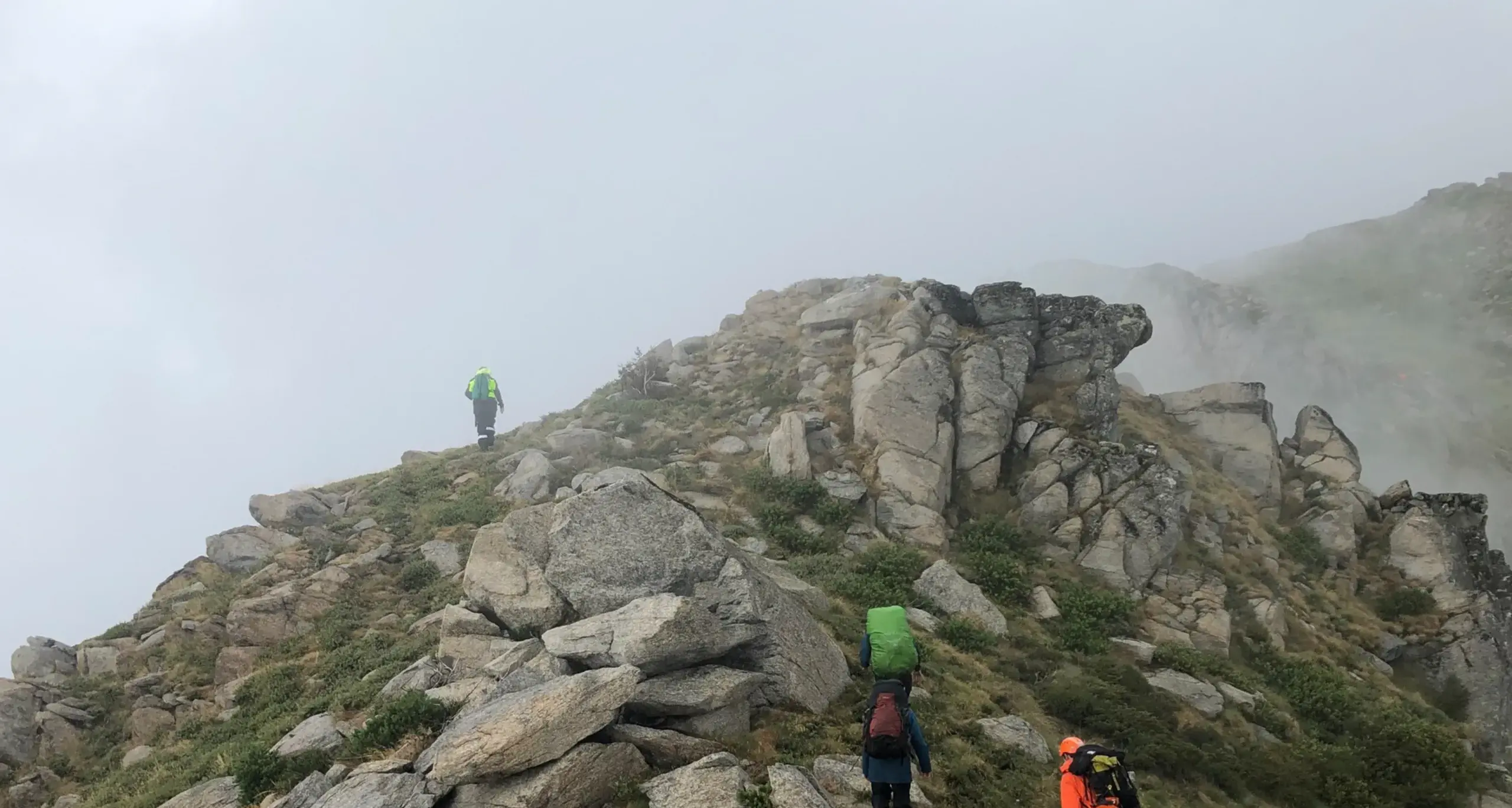 Hikers assist in own unique recovery in Kosciuszko National Park