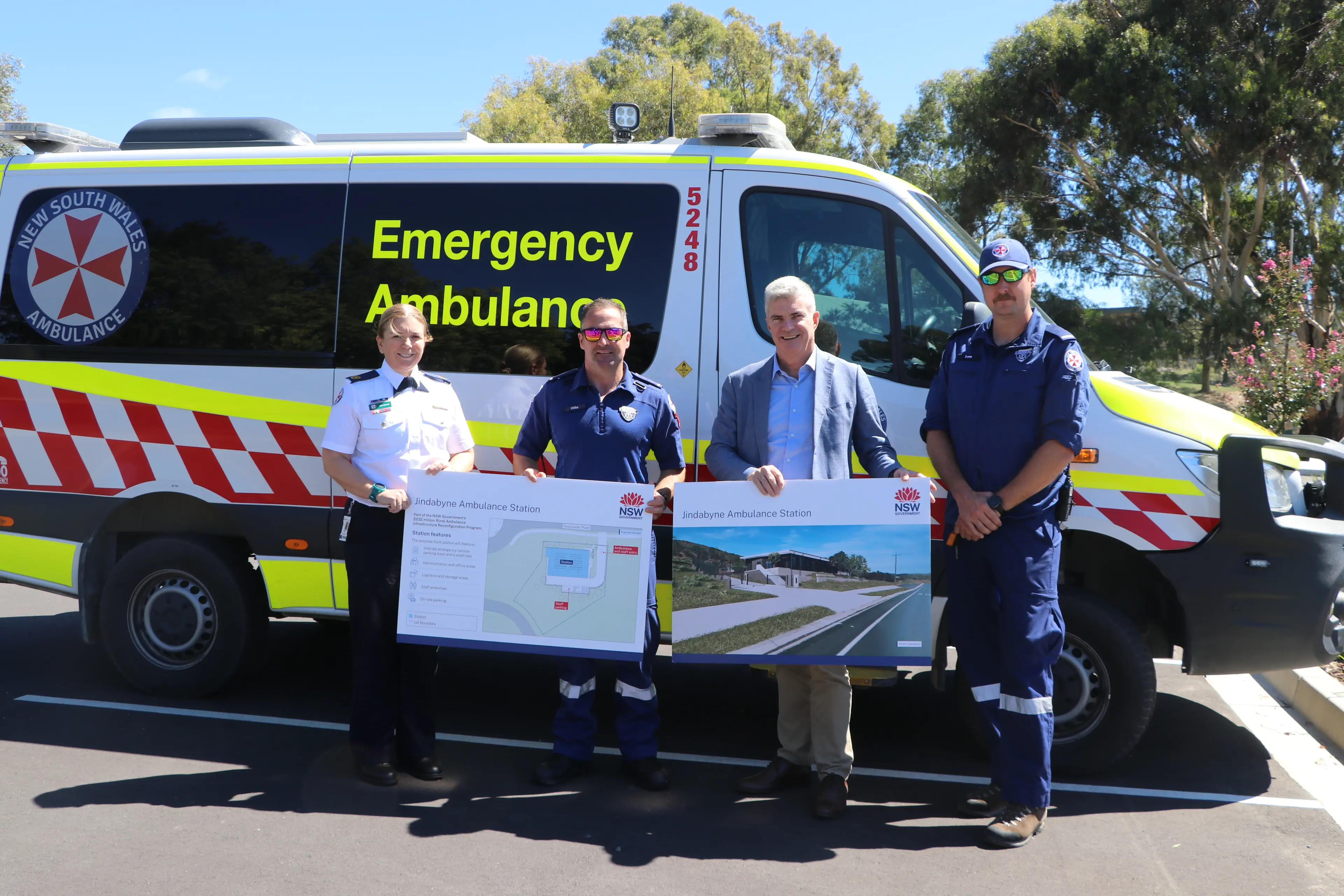 <p>UNVEILED: Zone Manager for NSW Ambulance, Jade Marks; Jindabyne Paramedic, Ollie Michael; Member for Monaro, Steve Whan; and Jindabyne Paramedic, Tom Gunton. PHOTO: Trista Heath</p>\\n