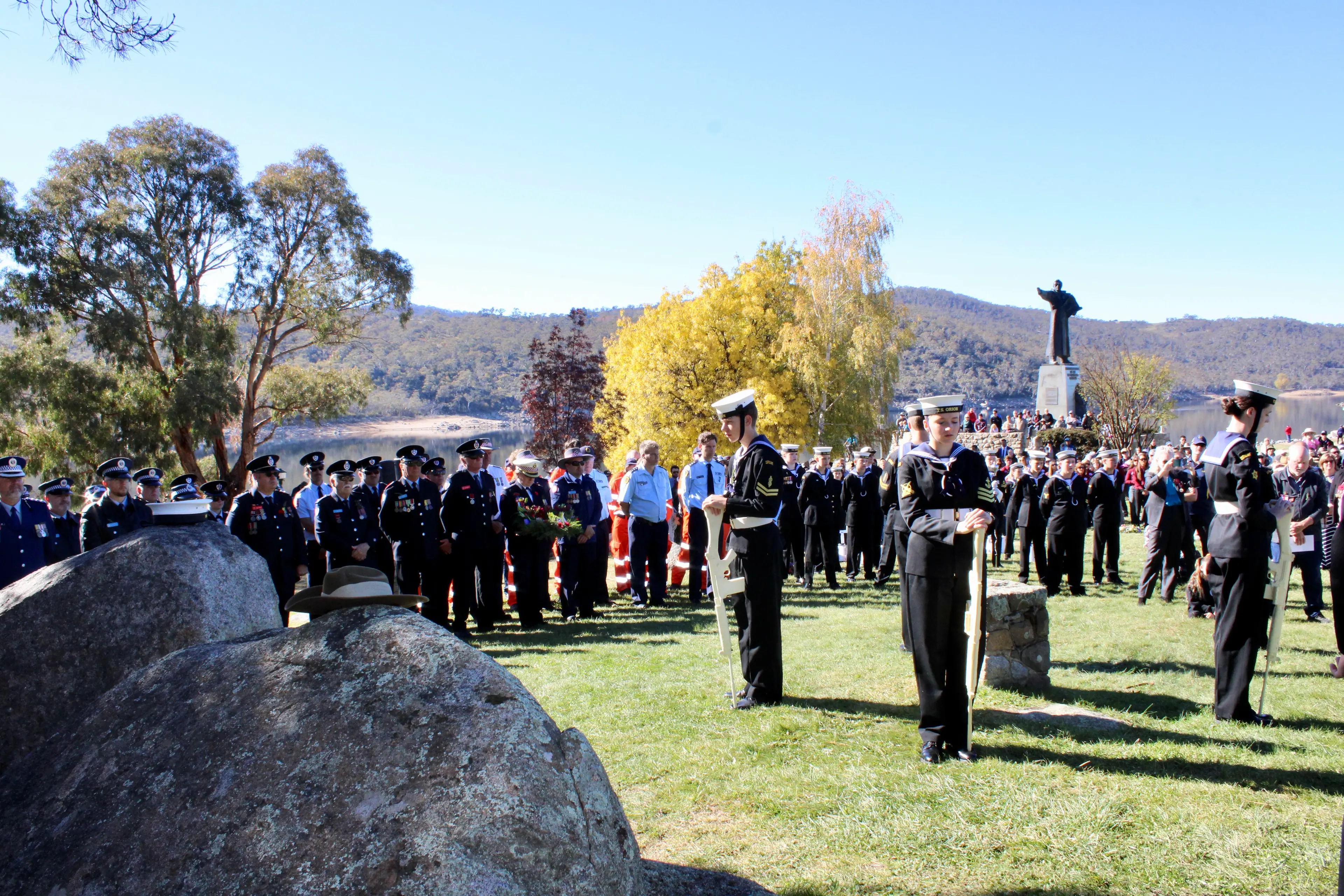 <p>LEST WE FORGET: Each year the nation pauses to reflect on all defence force personnel, past and present, and the sacrifices they have made. PHOTO: Melinda Cairns Hack</p>\\n