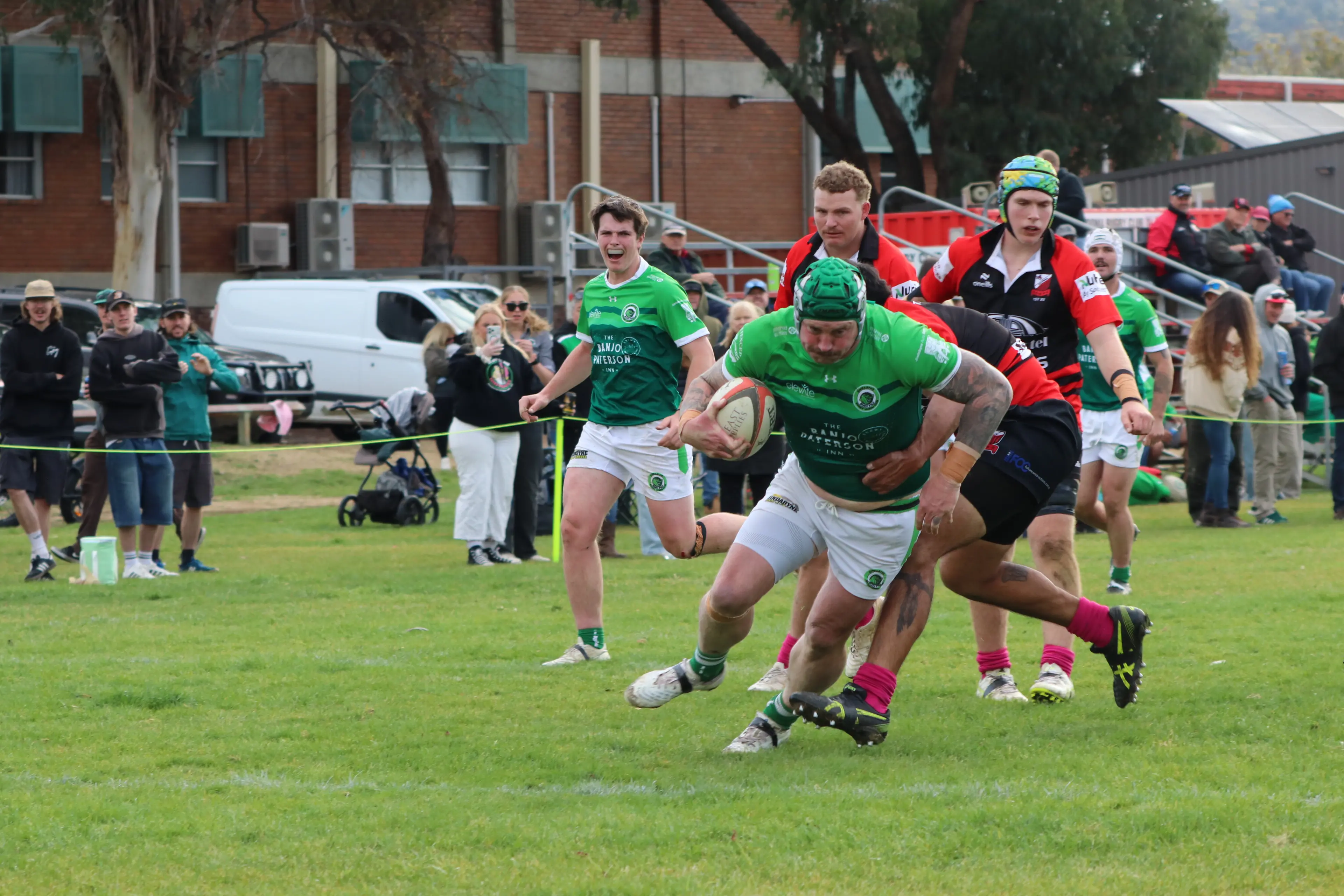 <p>ATTACK: Matt Jones breaks through the defence to score the Bushpigs\\u2019 second try. </p>\\n