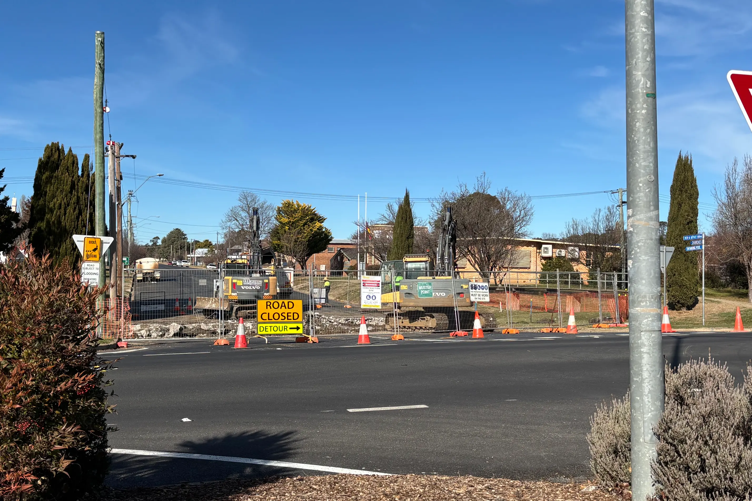 <p>TRAFFIC: Myack Street is closed for construction with a new culvert going in as part of the Berridale Master Plan. PHOTO: Trista Heath</p>\\n