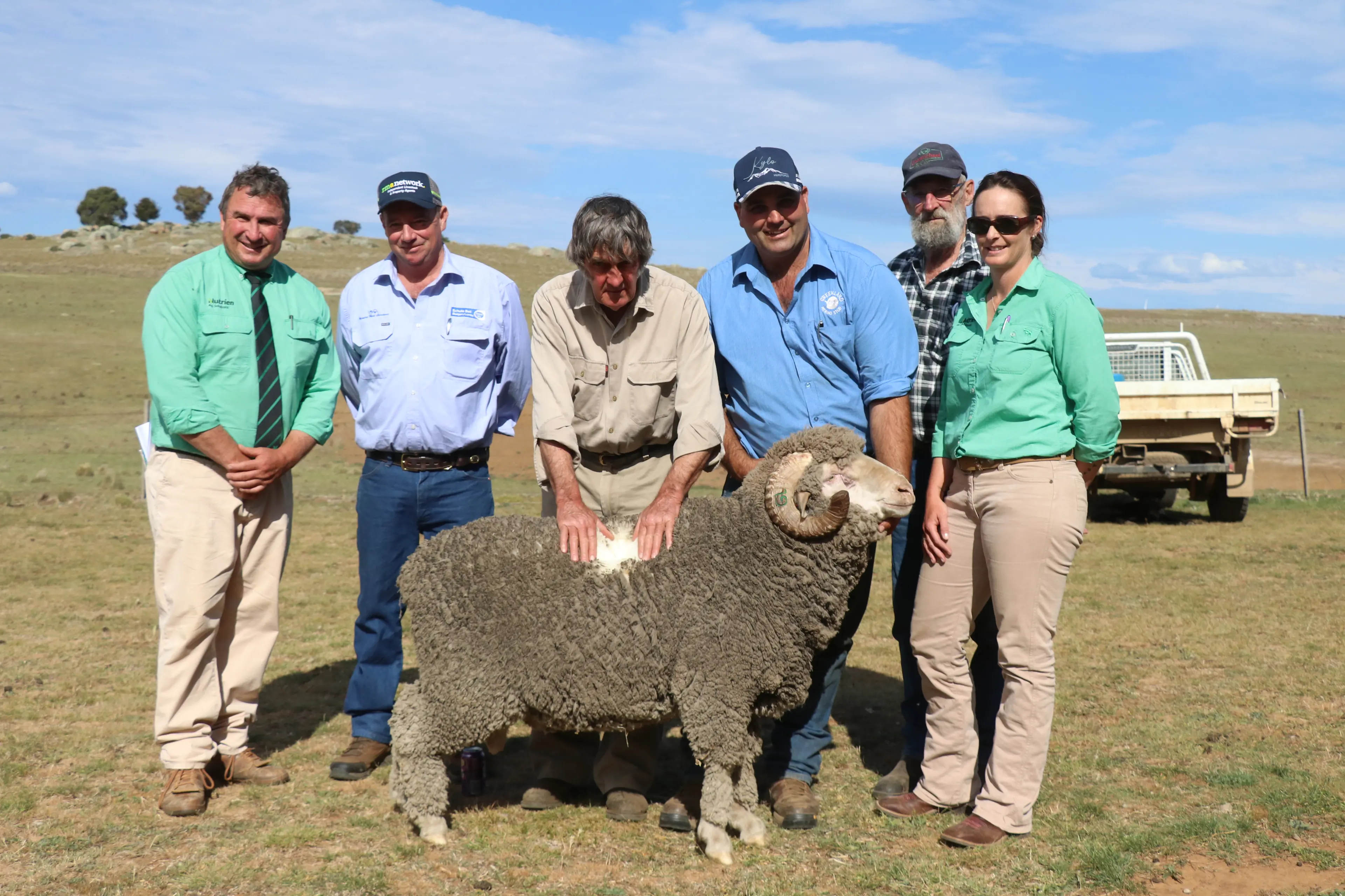 Bombala livestock agent wins national award