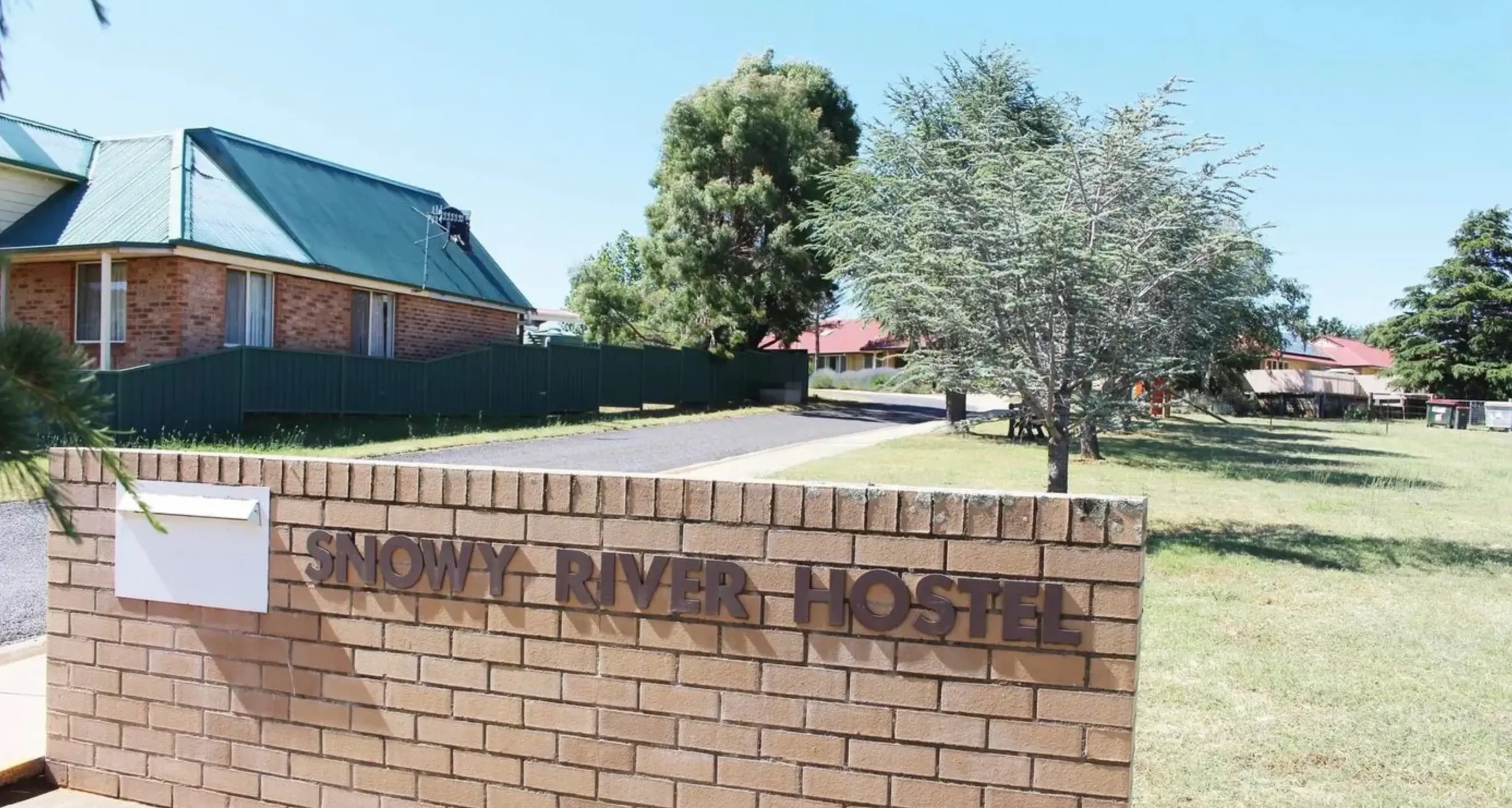 Fresh calls to save Snowy River Hostel