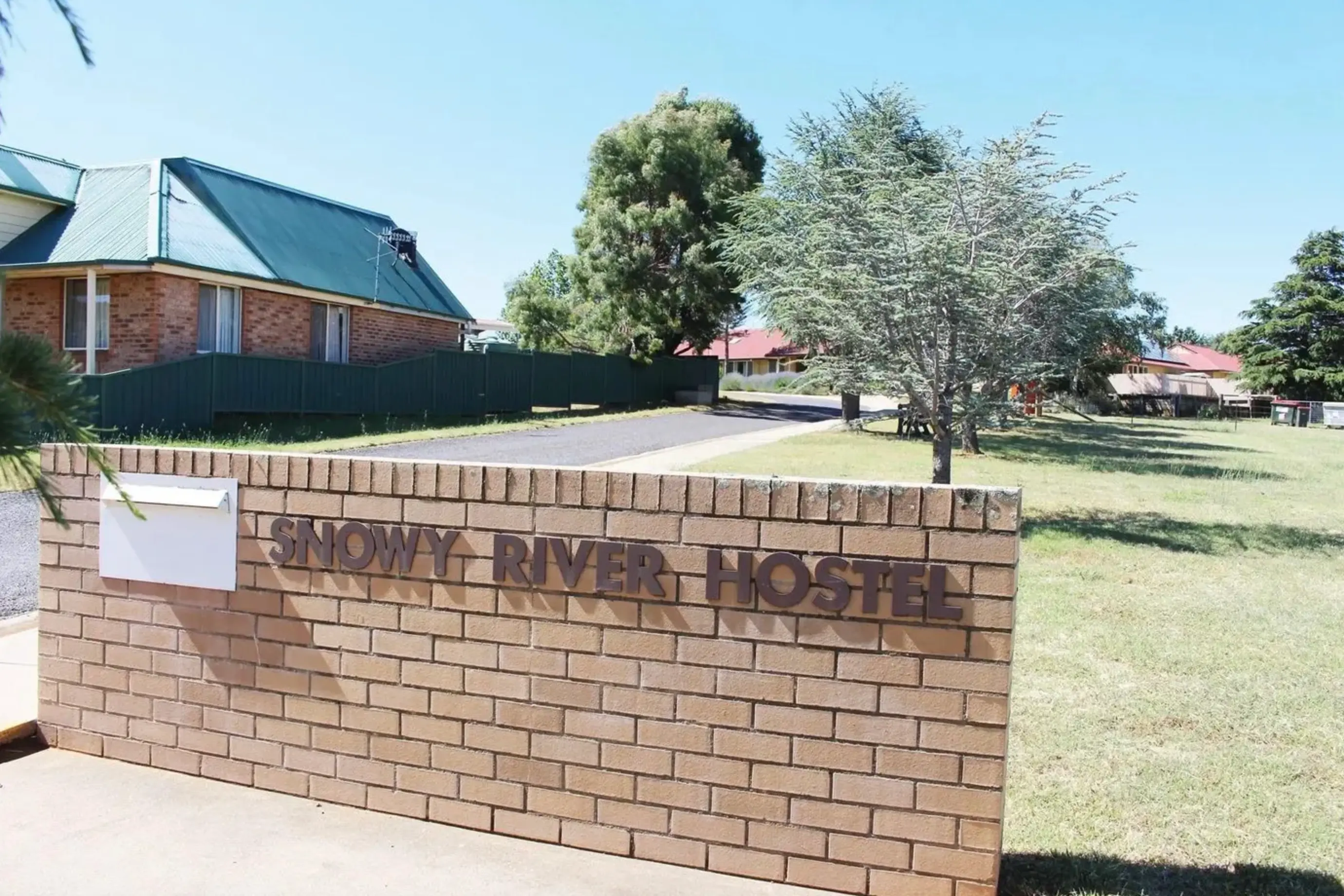 Fresh calls to save Snowy River Hostel