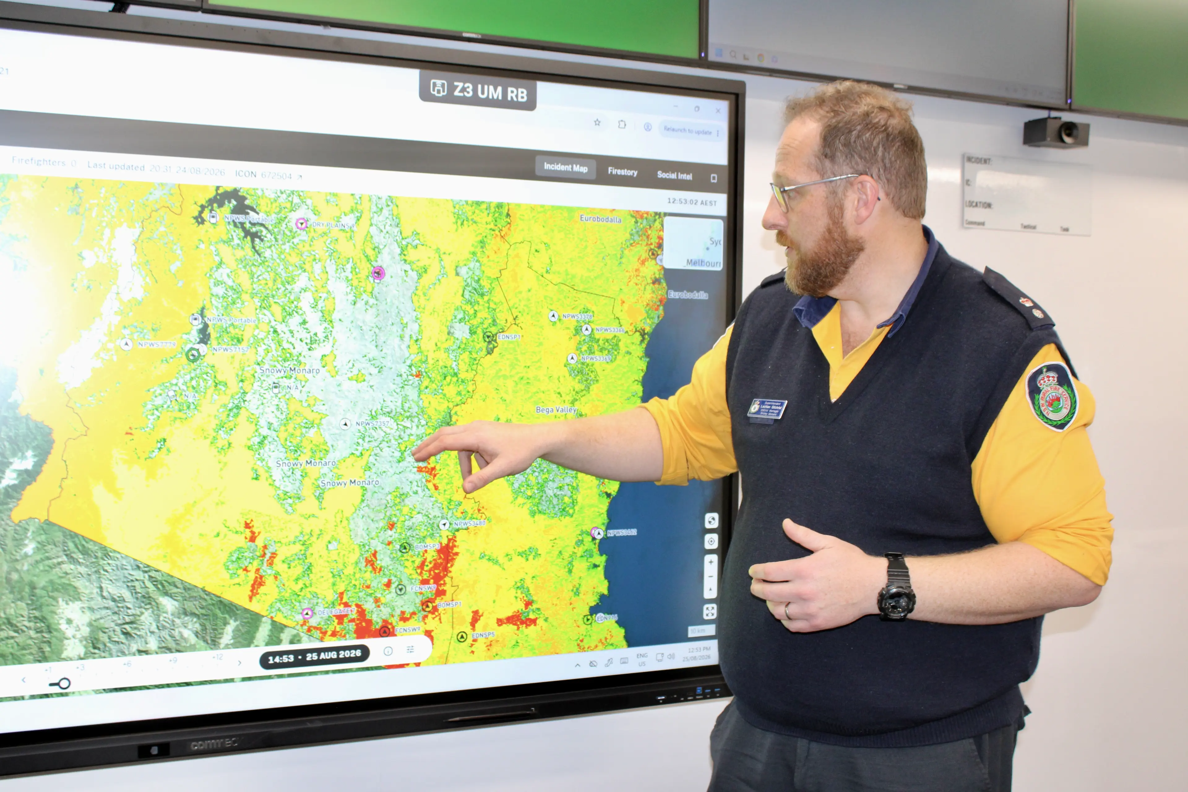 Inside the high-tech Snowy Monaro RFS control room keeping us safe