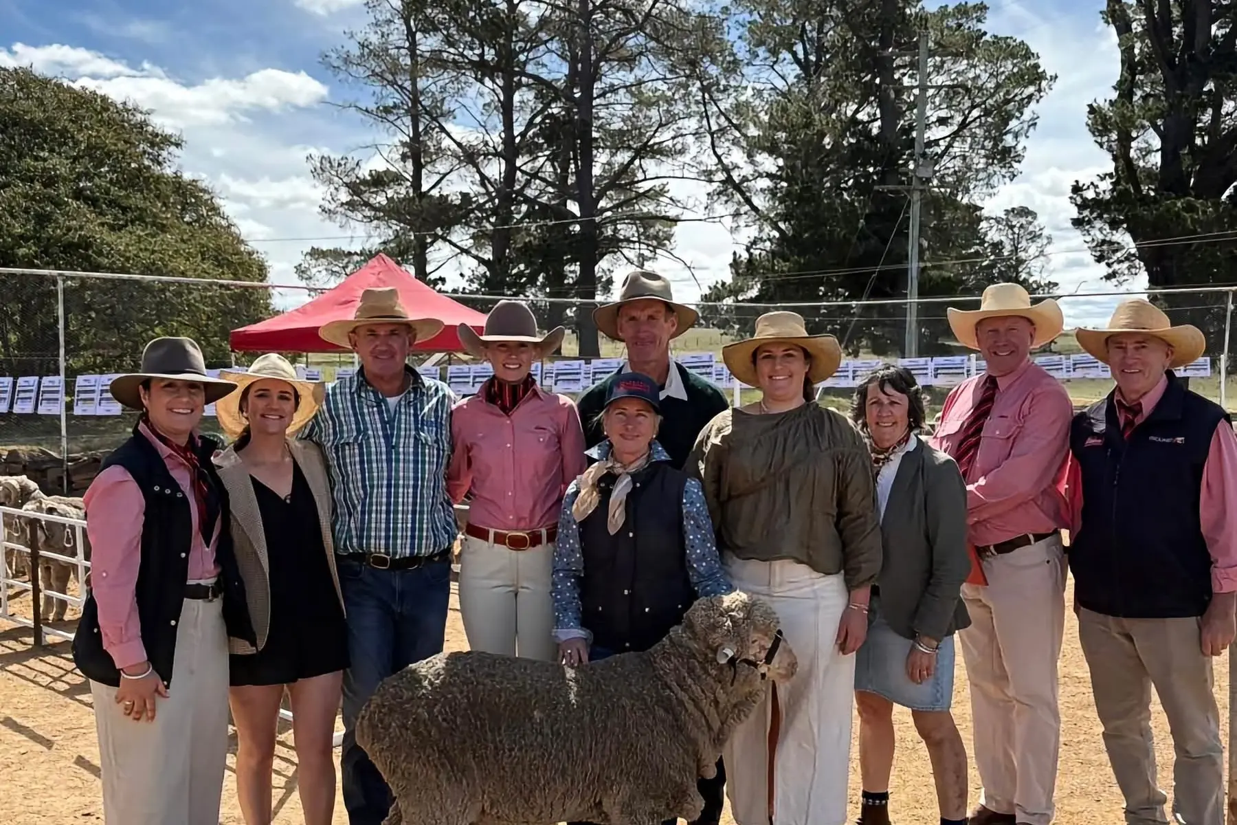 <p>PRIDE: The McGufficke family with top priced ram sold to Jim and Clare Buckley, with Elders Cooma representatives. PHOTO: Supplied</p>\\n